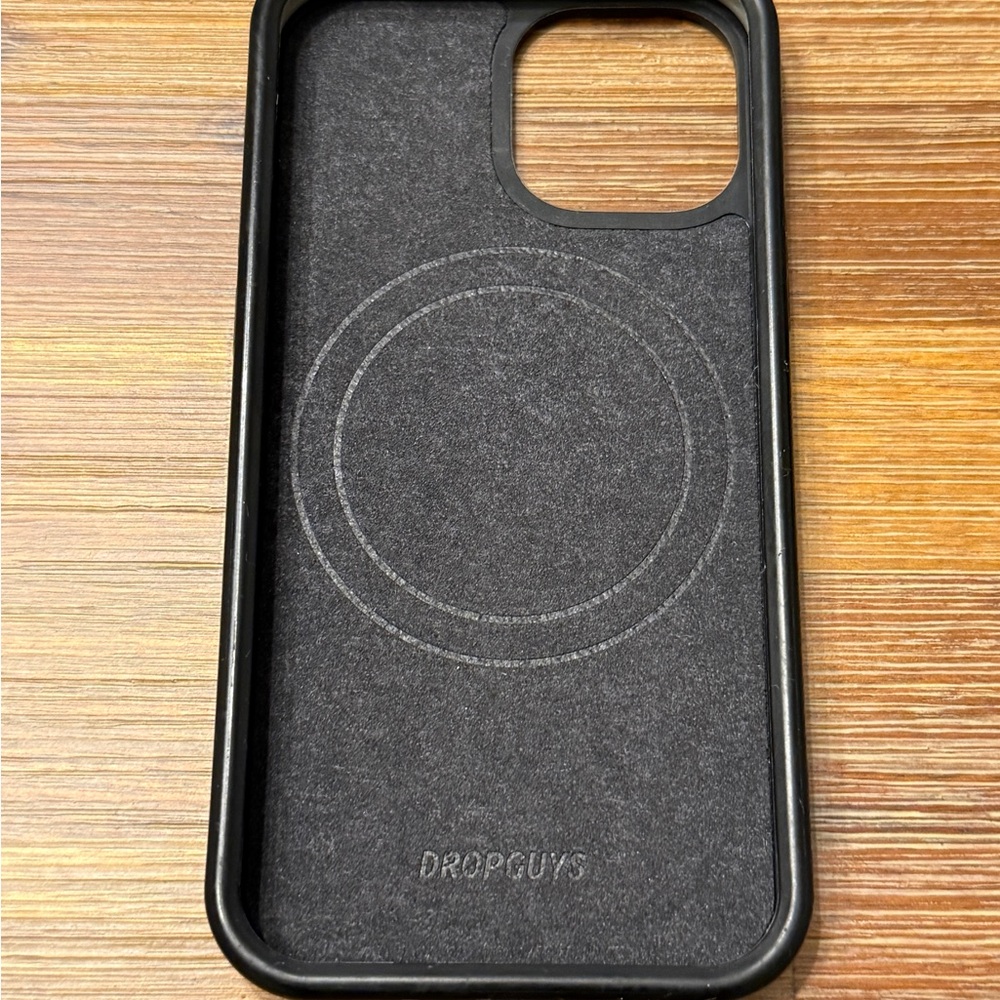 Apple iPhone 13 mini box, case, and screen protector - Picture 5 of 5